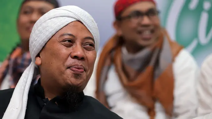 [Bintang] Opick Tampil Beda di Album Kompilasi Ramadhan Penuh Cinta