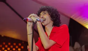 Enau Tur Sesi Potret di 4 Kota Berkonsep Ngamen Intim, Tinggalkan Memori Manis bagi Fans