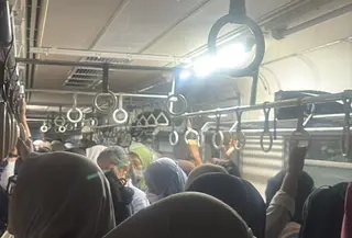 KRL Tanah Abang - Rangkas Bitung mati listrik. (istimewa)