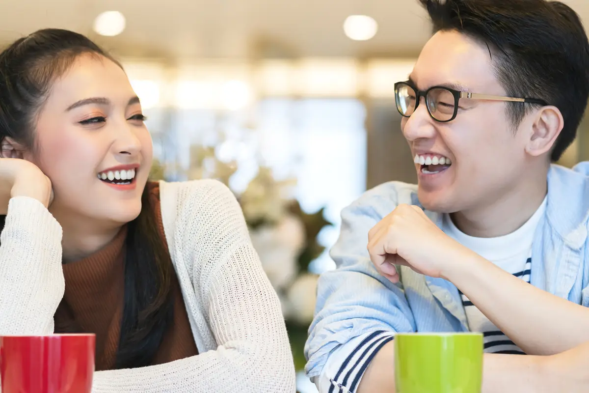 wanita juli cinta tulus seseorang