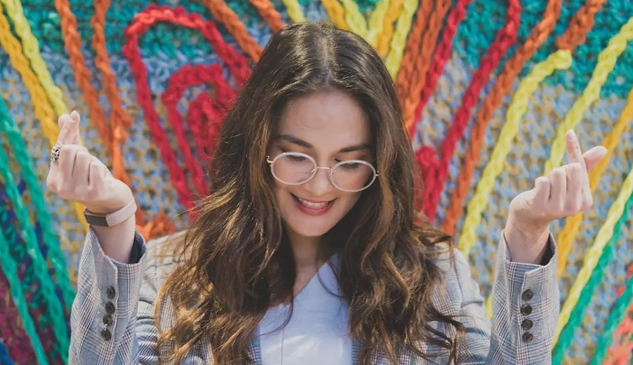 (Instagram/lunamaya)