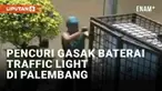 Aksi pencurian semakin nekat dilakukan para pelaku, seperti baru-baru ini terjadi di Palembang, Sumatera Selatan. Dua pria mencuri baterai untuk lampu merah Simpang Patal. Aksi pelaku dilakukan Senin (8/7/2024) pagi buta.