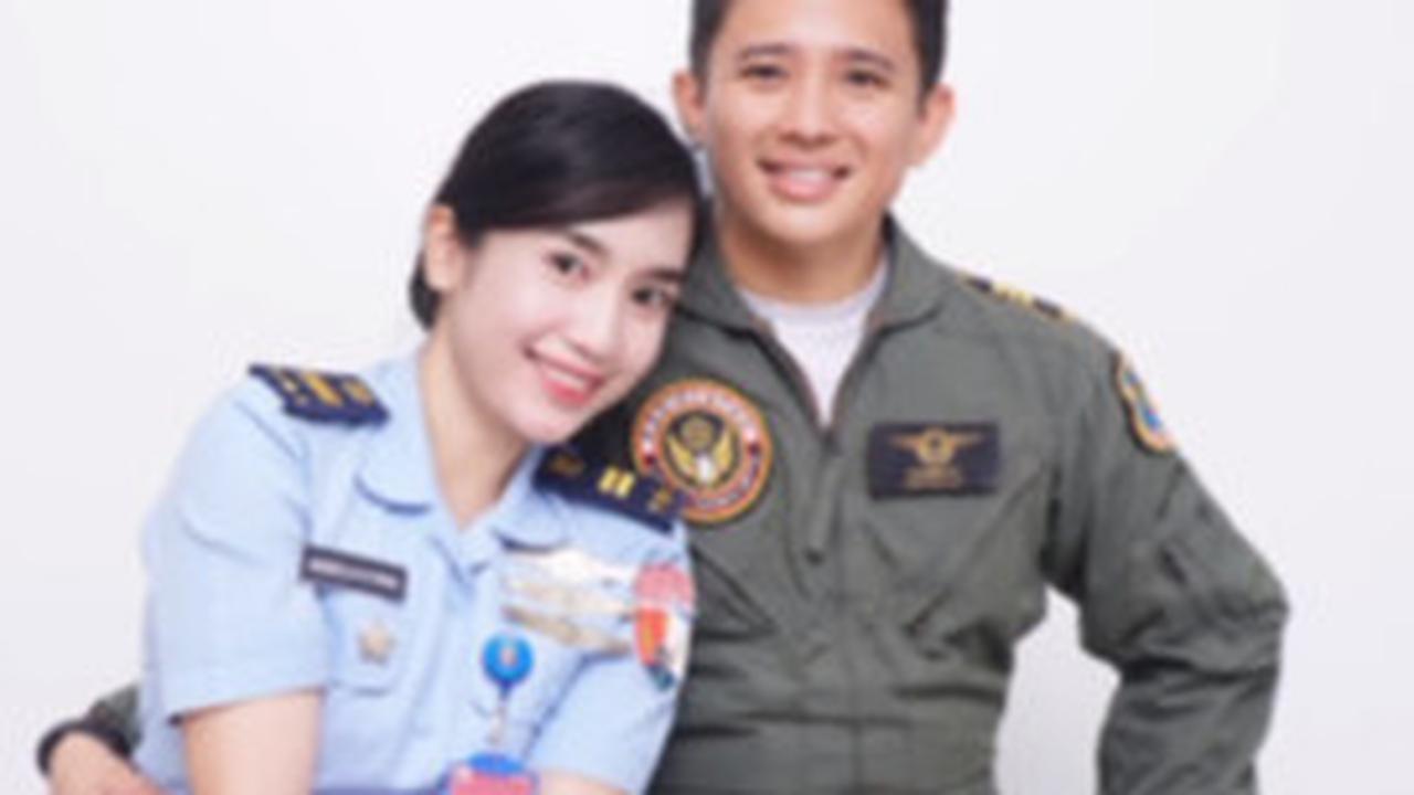 Suaminya Kapten Istrinya Lettu, Potret Pasutri Sama-sama Perwira TNI AU ini Begitu Serasi 'Istri Ku Adik Letting Ku