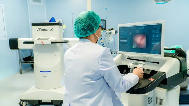 Robot Zamenix, Teknologi Medis Terbaru untuk Keluarkan Batu Ginjal Tanpa Sayatan