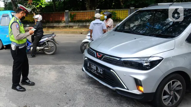 Ratusan Kendaraan Terjaring Razia Pajak STNK di Depok