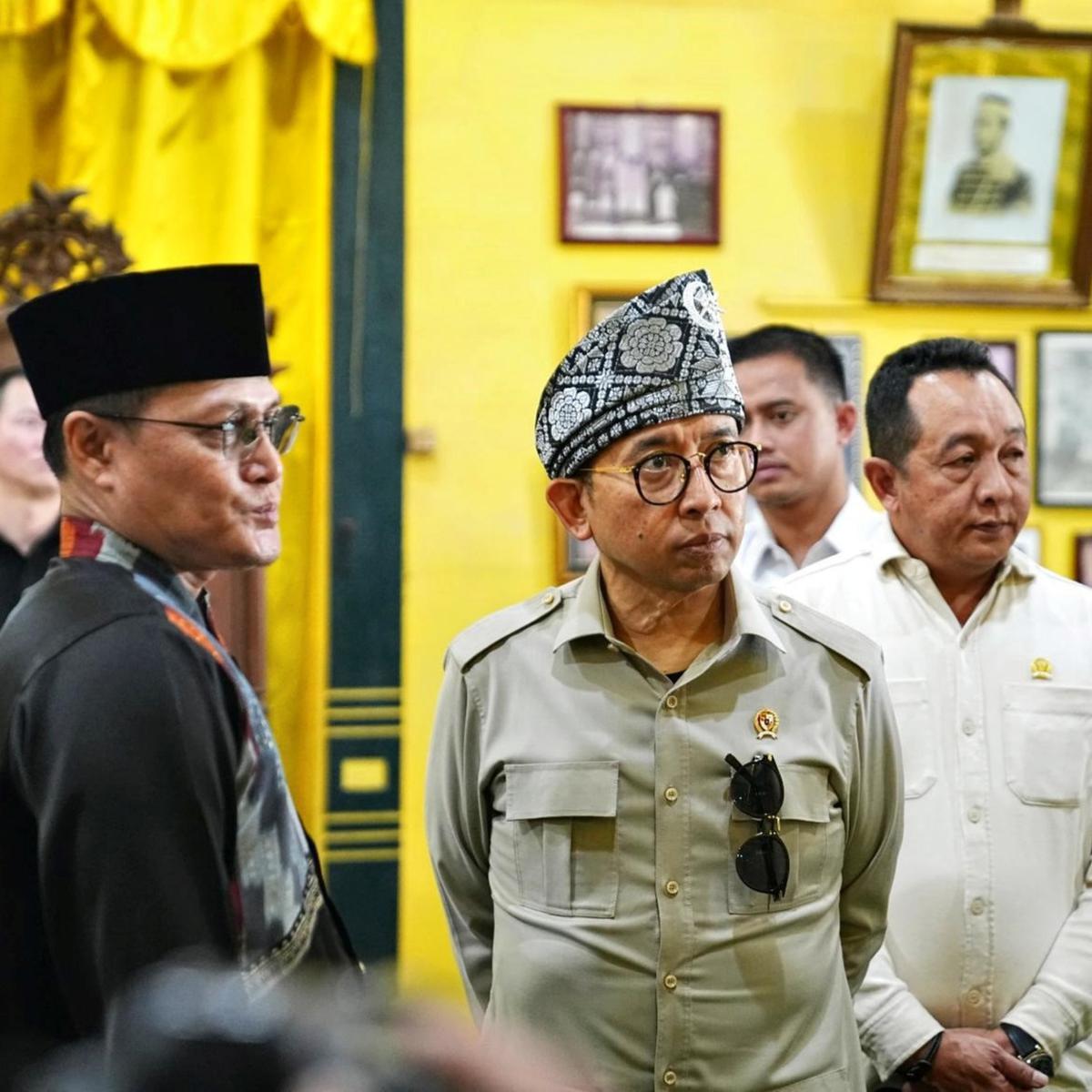 Menbud Fadli Zon di Istana Kadriah Pontianak