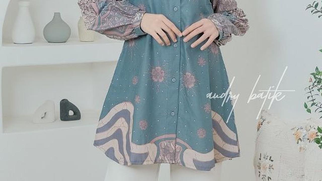 Padanan Baju Batik dengan Celana Bahan atau Celana Slacks