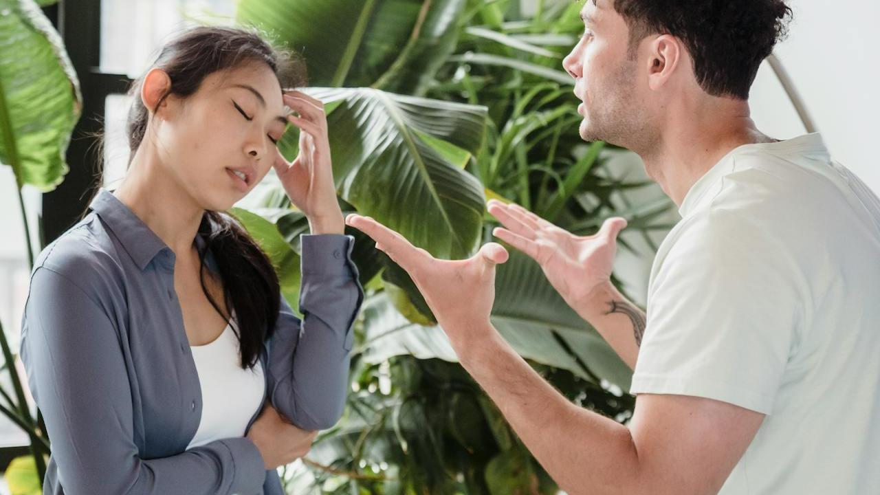 Terjebak Cinta Narsistik? Begini Cara Mengenali dan Melindungi Diri Anda