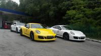 Melintasi 3 negara menggunakan Porsche Panamera 4 Sport Turismo dan juga 911 Carrera T (Arief/Liputan6.com)
