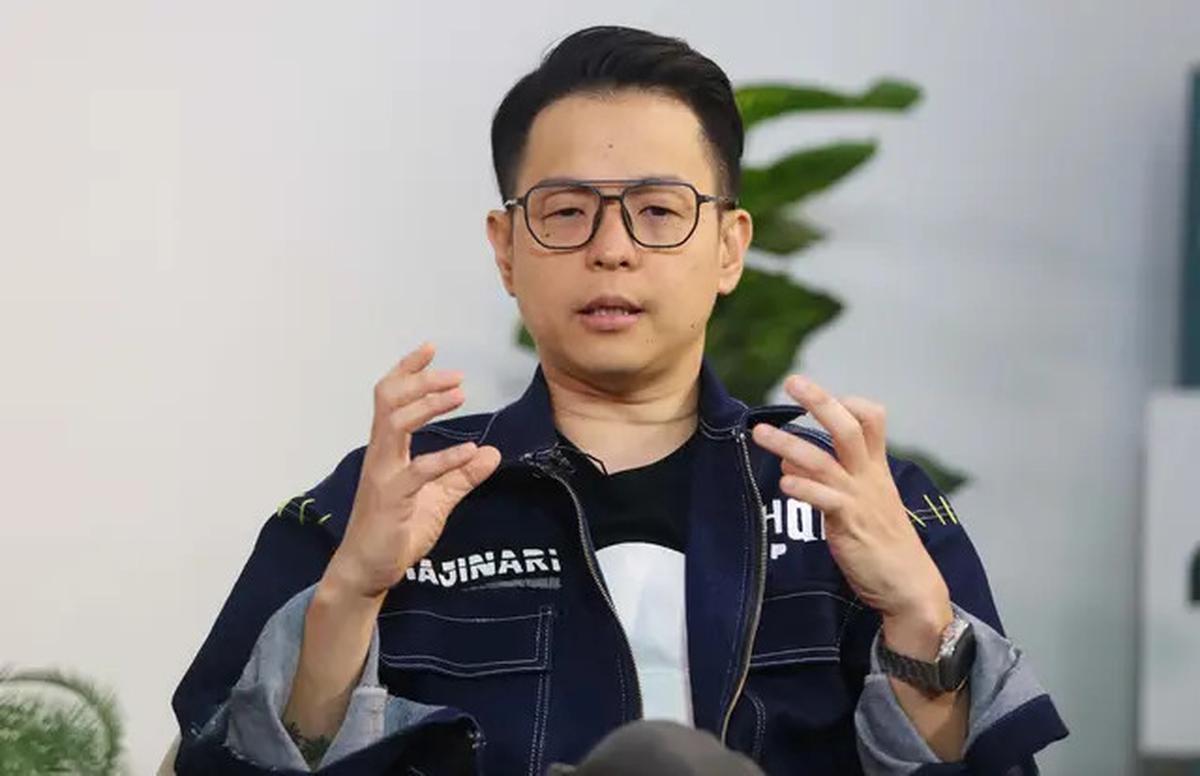 Ernest Prakasa Pamit dari Twitter Ikuti Jejak Raditya Dika: Menyenangkan Tapi Tak Seasyik Dulu Lagi