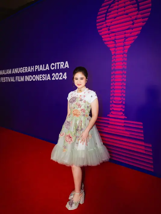 Tissa Biani sukses mencuri perhatian saat hadir di gelaran Anugerah Piala Citra Festival Film Indonesia 2024. [@tissabiani].