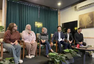 Konferensi pers sikap korban sebagai respons atas perkembangan kasus dugaan penggelapan dana jamaah umrah oleh Hanania Group, Senin (1/6), di Sadjoe Cafe & Resto, Jakarta Selatan (Istimewa)