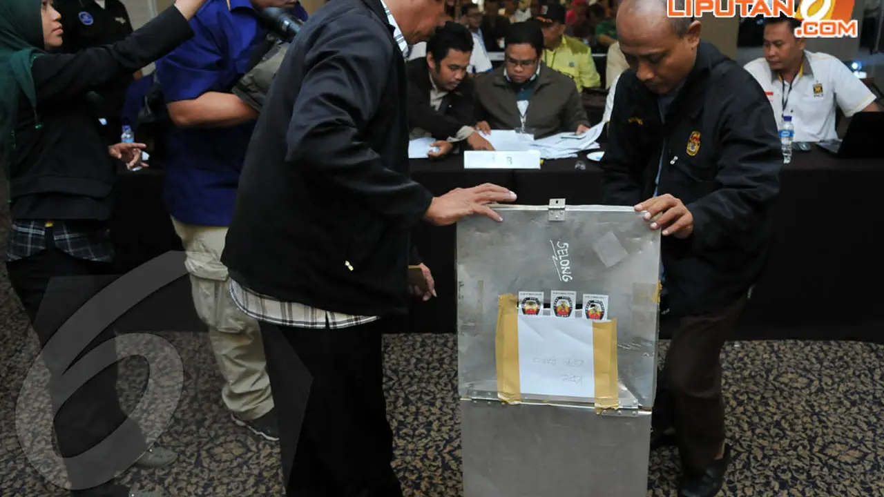 Diterpa Masalah, Rekapitulasi Suara Tetap Berjalan