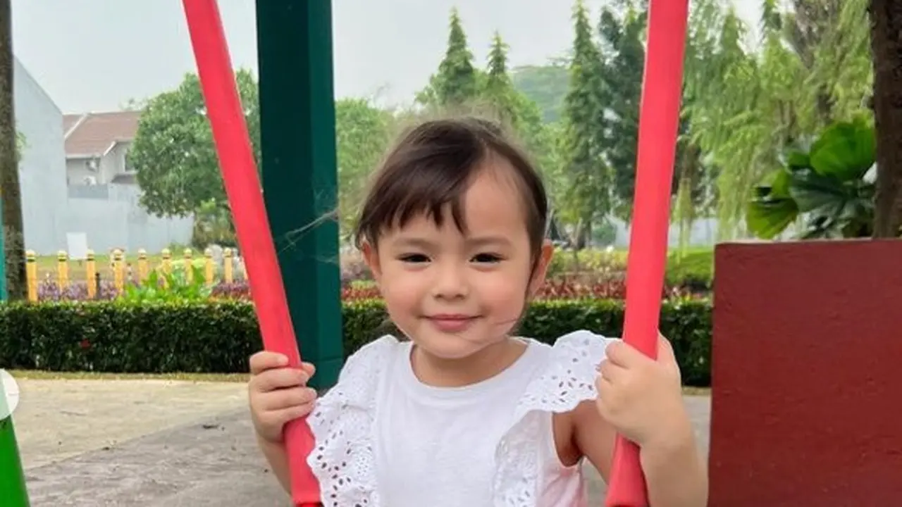 Potret Chloe Emmanuelle (Sumber: Instagram/chloeemmanuellevanwattimena)