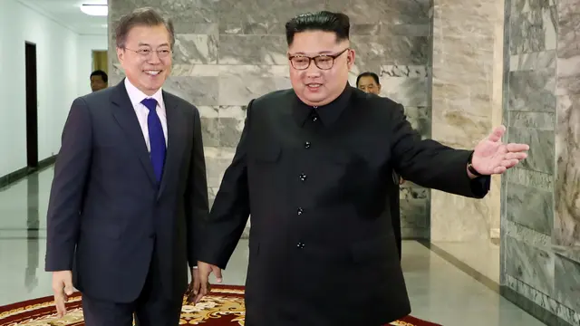 Gelar Pertemuan, Begini Momen Keakraban Kim Jong Un dan Presiden Korea Selatan