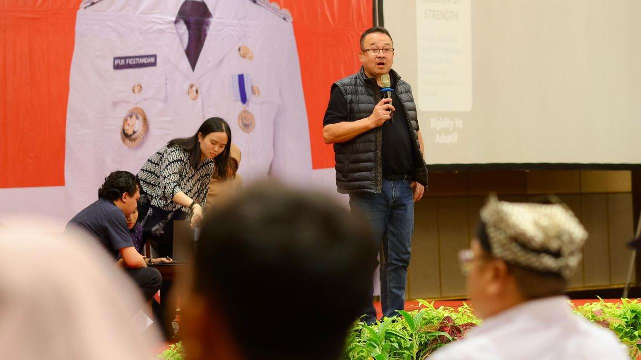 Dimentori Renald Kasali, Banyuwangi Siapkan ASN Adaptif
