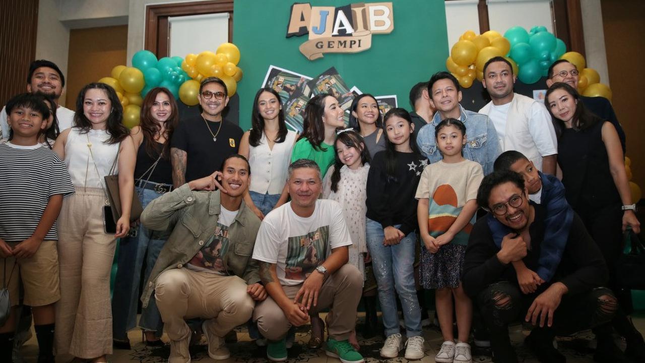 8 Potret Keseruan Perilisan Single Terbaru 'Ajaib' dari Gempi, Dihadiri Nagita Slavina Hingga Ariel NOAH