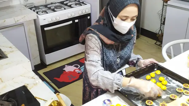 Berkah Ramadan, IRT di Palembang Banjir Orderan Kue Lebaran