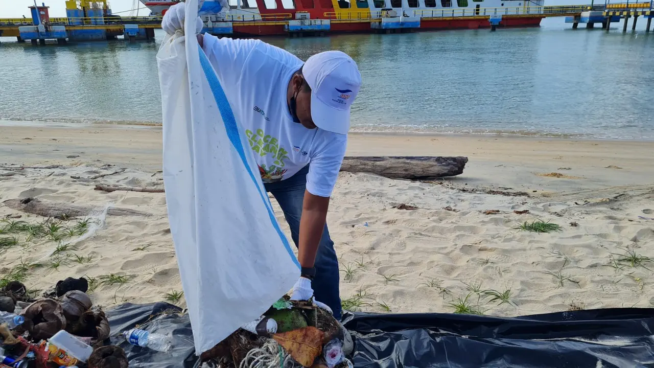 PT ASDP Indonesia Ferry (Persero) berkomitmen untuk berperan aktif dalam mendukung gerakan reduksi emisi karbon