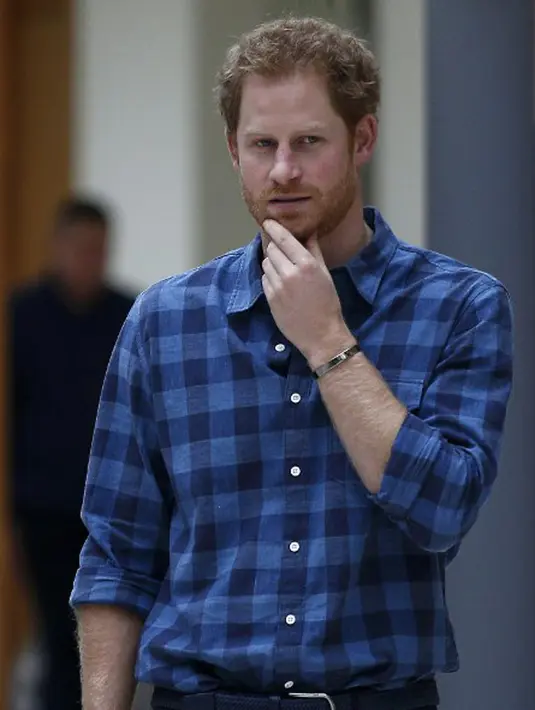 Pangeran Harry telah siap mengikuti jejak langkah kakaknya untuk menjalin hubungan rumah tangga. Tentunya bersama Meghan, Harry akan segera melamar Meghan saat perjalanannya ke Afrika nanti. (AFP/Bintang.com)
