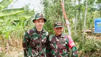 Presenter Ivan Kabul Jadi Prajurit TNI Sehari untuk Bangun Desa, Disebut Mirip Hyun Bin