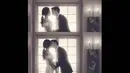 Dalam epidose terakhirnya, setelah resmi mengikat janji suci, Lee Jong Suk tak kuasa memberikan ciuman manisnya di bibir Park Shin Hye. (dramafever.com)