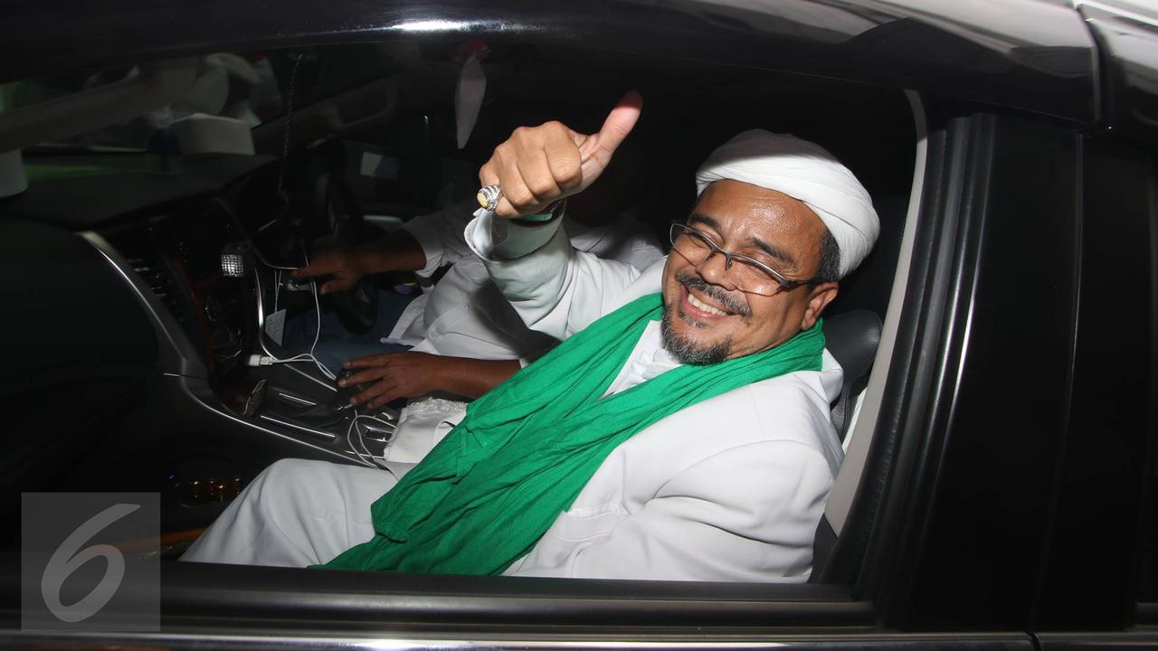 20161123-Rizieq-Shihab-Usai-Penuhi-Panggilan-Bareskrim-Jakarta-FF
