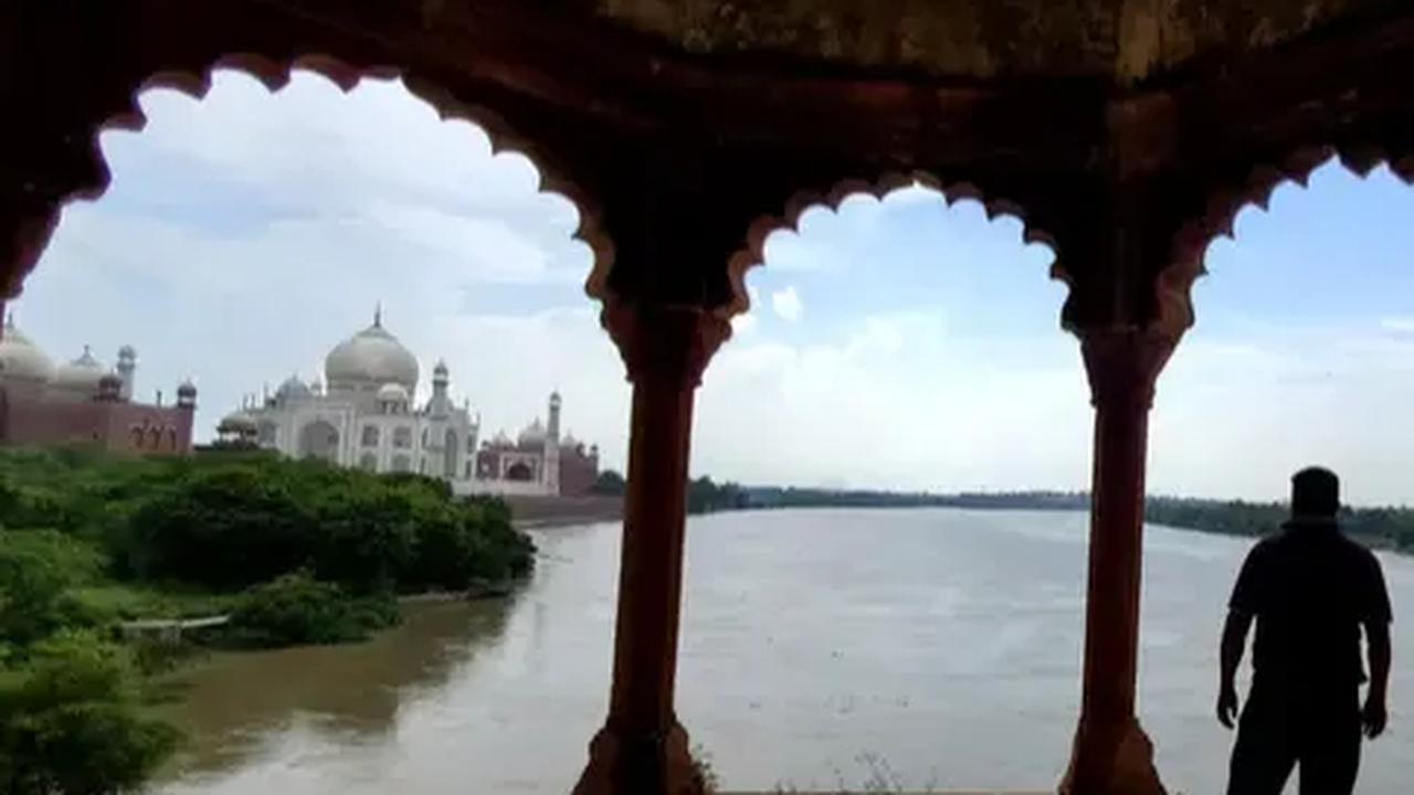 India merupakan negara Asia Selatan dengan pertumbuhan ekonomi cukup agresif. Di tahun 2022 saja, pertumbuhan ekonomi India mencapai 7 persen.