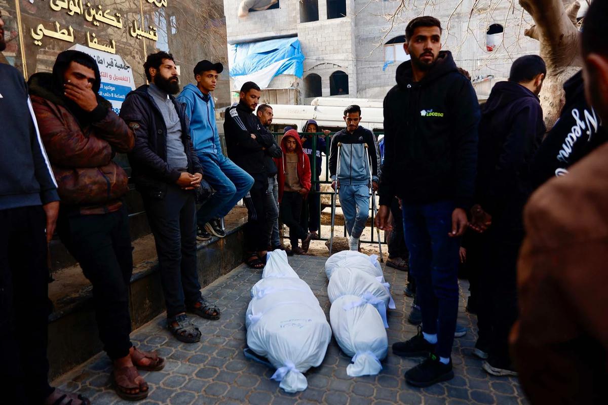 FOTO: Anak Anak Kemabli Menjadi Korban Terbaru Serangan Israel  di Gaza