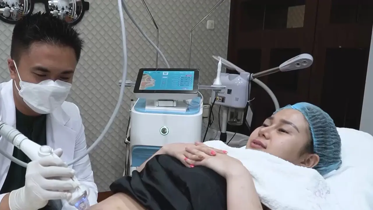 Denise Chariesta Perawatan