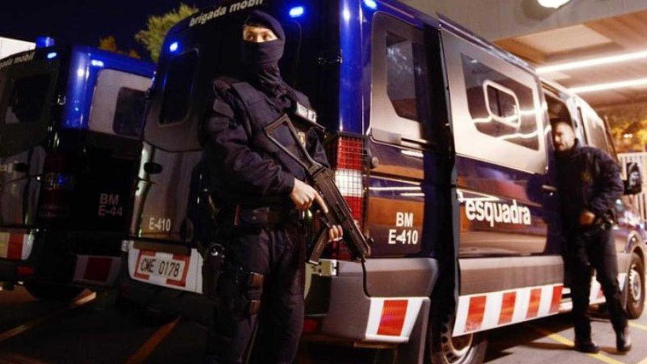 Tak Terima Kepergian Anak, Pasutri Tidur dengan Mayat