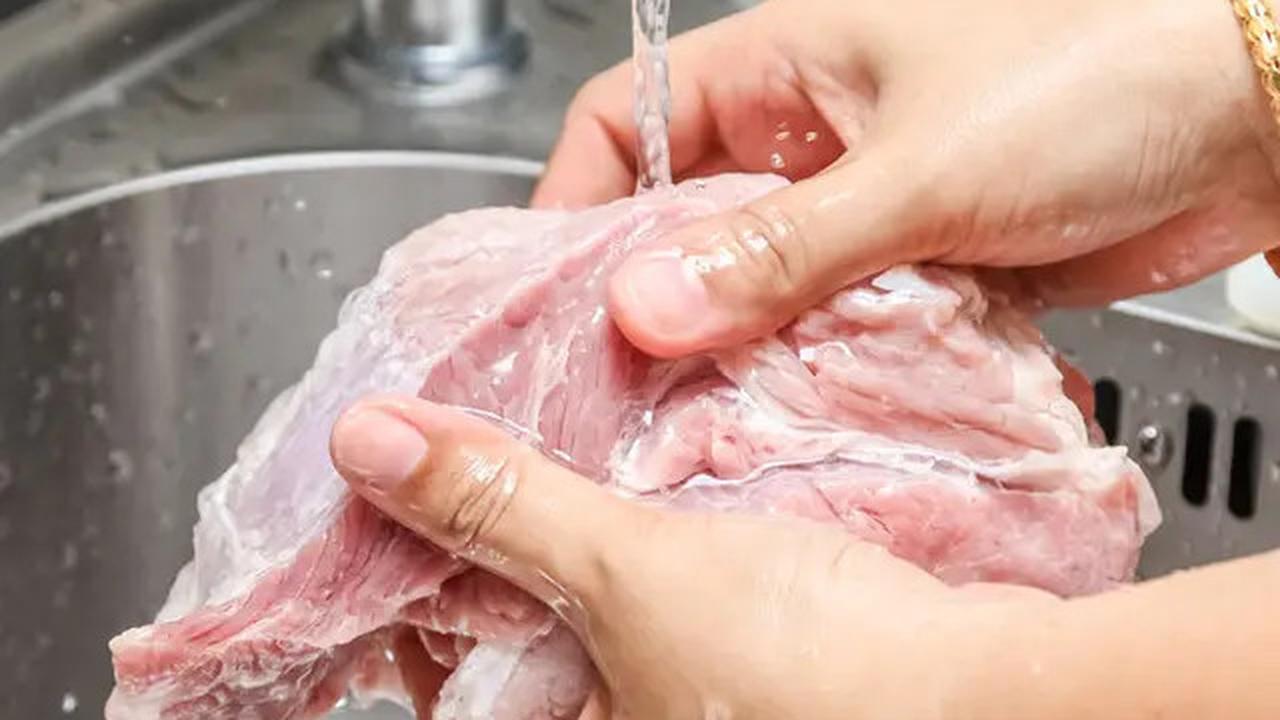 Kenapa Daging Kurban Sering Alot Meski Sudah Direbus Lama? Ini Kesalahan yang Sering Dilakukan