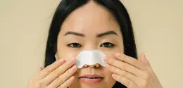 Area hidung menjadi salah satu bagian wajah yang paling rentan mengalami pori-pori tersumbat (doc.Pexels/ SHVETS production)