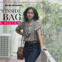 Yuk intip isi tas Sahila Hisyam