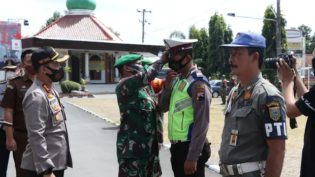 Operasi yustisi masker dan protokol kesehatan di Kebumen. (Foto: Liputan6.com/Polres Kebumen)