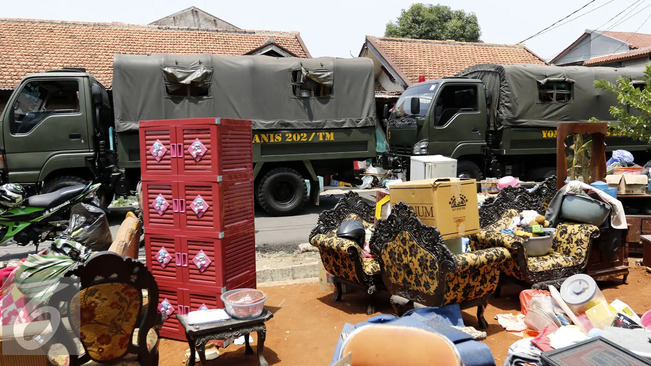 20150903-Kodam Jaya Kosongkan 99 Rumah Intel-Jakarta