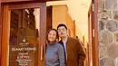 Dennis menikah dengan Fauzia Vina Soraya yang adalah manajernya. Pernikahan mereka digelar sederhana dan hanya mengundang kerabat terdekat saja pada 18 Februari 2017. (Liputan6.com/IG/@vinachanchan)