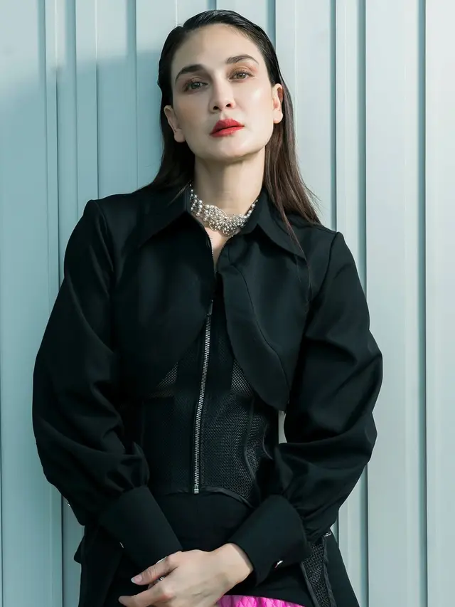 Model Rambut Luna Maya dari Masa ke Masa