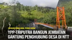 YPP -  TRIPUTRA membangun sebuah jembatan penghubung antar desa untuk keselamatan dan kelancaran aktivitas warga.