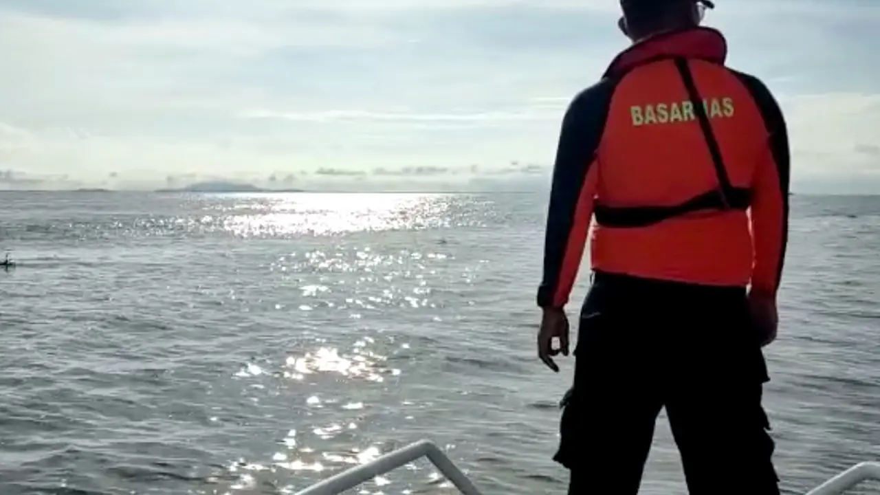 Tim Basarnas Banjarmasin memasuki hari keempat pencarian penumpang KM Niki Sejahtera yang melompat di perairan Tabuneo Kalimantan Selatan