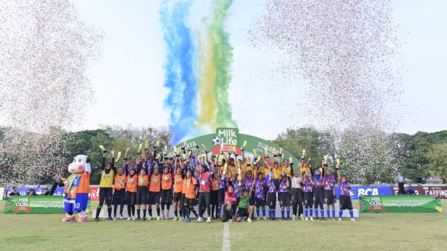 SDN Kalirungkut I/264 tampil dominan pada kompetisi sepak bola putri usia dini MilkLife Soccer Challenge (MLSC) Surabaya Seri 1 2025 - 2026.