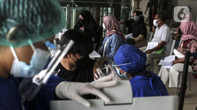 FOTO: Stasiun MRT Jakarta Gelar Vaksinasi COVID-19