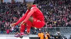 Penyerang FC Koln, Anthony Modeste saat ini menjadi pemain dengan jumlah gol terbanyak alias top skor di Bundesliga yaitu delapan gol hingga pekan ke-8. (EPA/Annegret Hilse)