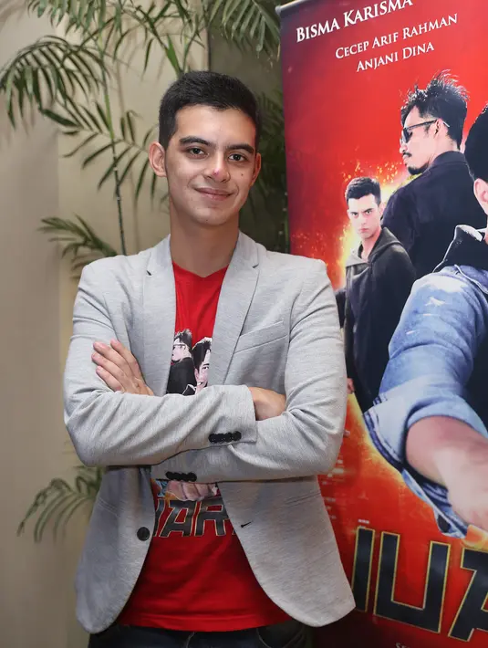  "Atar ini kan anak kuliahan dan senior di kampusnya, Kepala UKM Karate juga. Dia adalah anak keluarga broken home dan pergaulannya salah jadi dia karakternya jahat dan terlihat psycho," ucap Ciccio. (Andy Masela/Bintang.com)