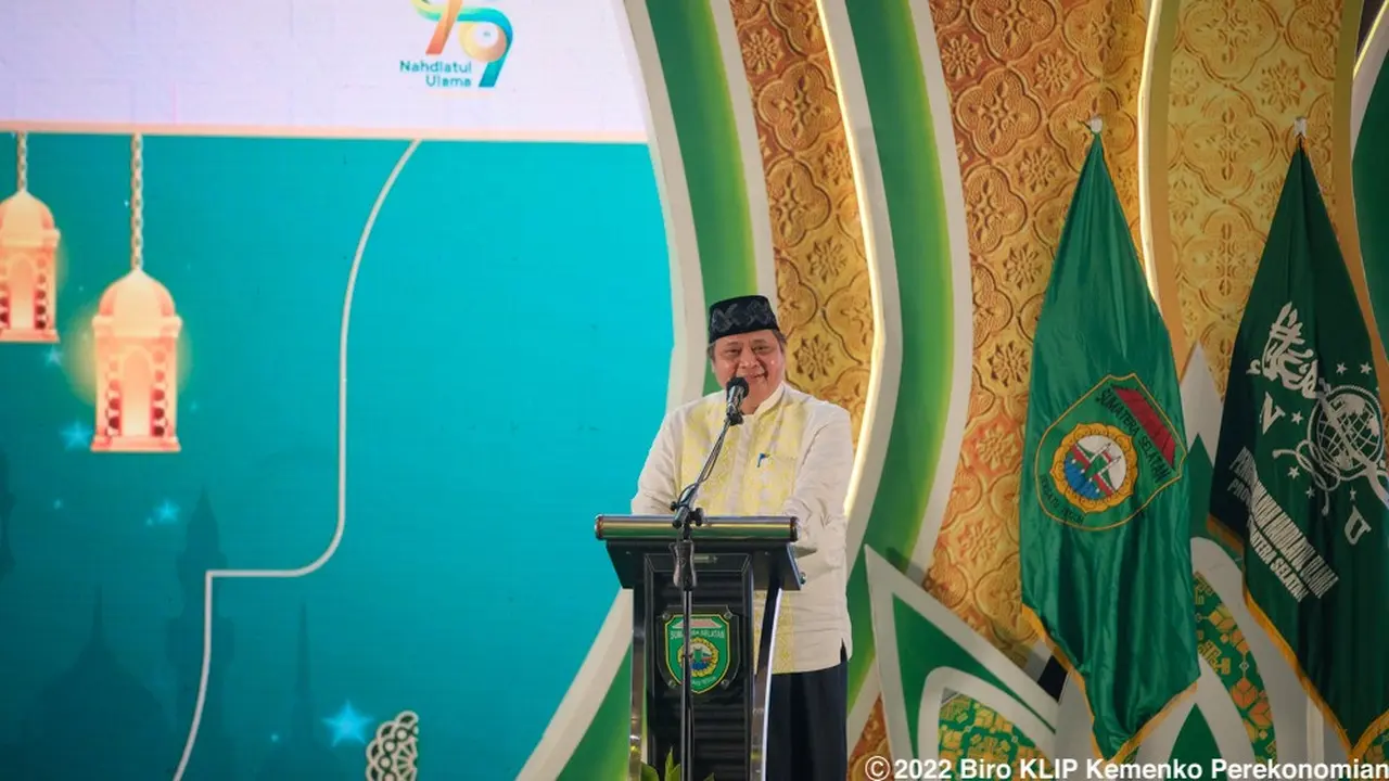 Menteri Koordinator Bidang Perekonomian Airlangga Hartarto mewakili Presiden Joko Widodo di acara Hari Lahir Nadhlatul Ulama (NU) ke 99 tahun yang digelar di Jakabaring Sport Center Palembang. ( Sumber ekon.go.id)
