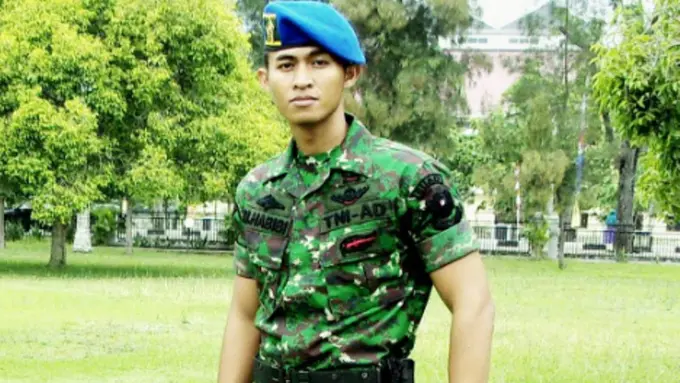 Mustafa Habibi, TNI Ganteng yang Bikin Cewek Salah Tingkah