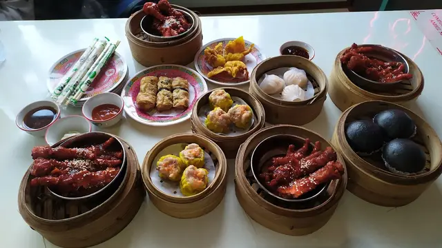 Rekomendasi Tempat Makan Hits Anak Muda di Kemang 2026