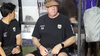 Pelatih dan Pemain Persib Terkesan dengan Stadion Manahan