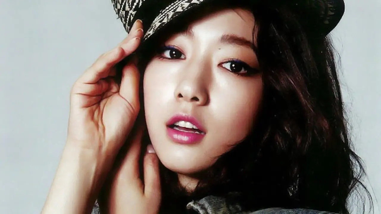 park-shin-hye-130909b.jpg