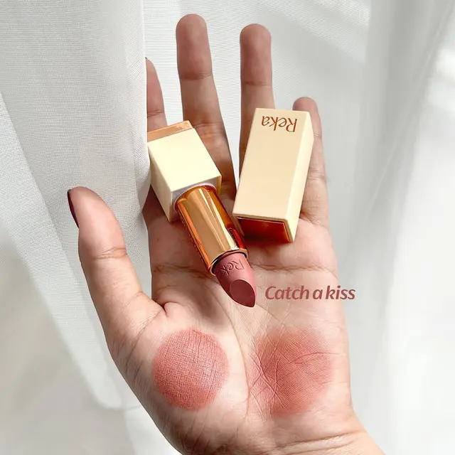 Rekomendasi Lipstik yang Tahan Lama dan Cocok dengan Warna Kulit Edisi Terbaru 2024
